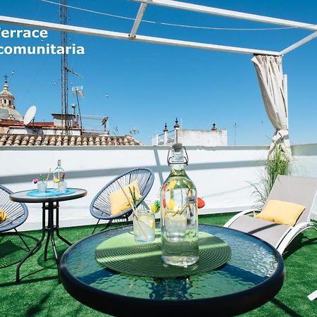 Hostly Rbh0 Modern Apartment Siviglia Esterno foto