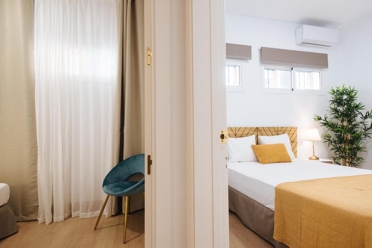 Hostly Rbh0 Modern Apartment Siviglia Esterno foto